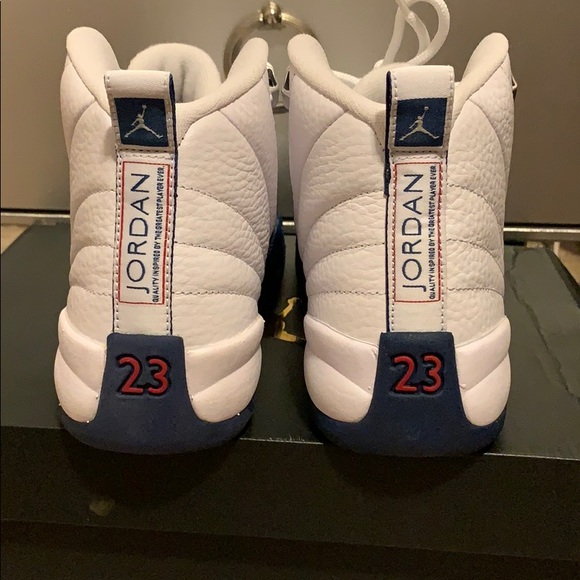 Air Jordan 12 Retro - Picture 5 of 6